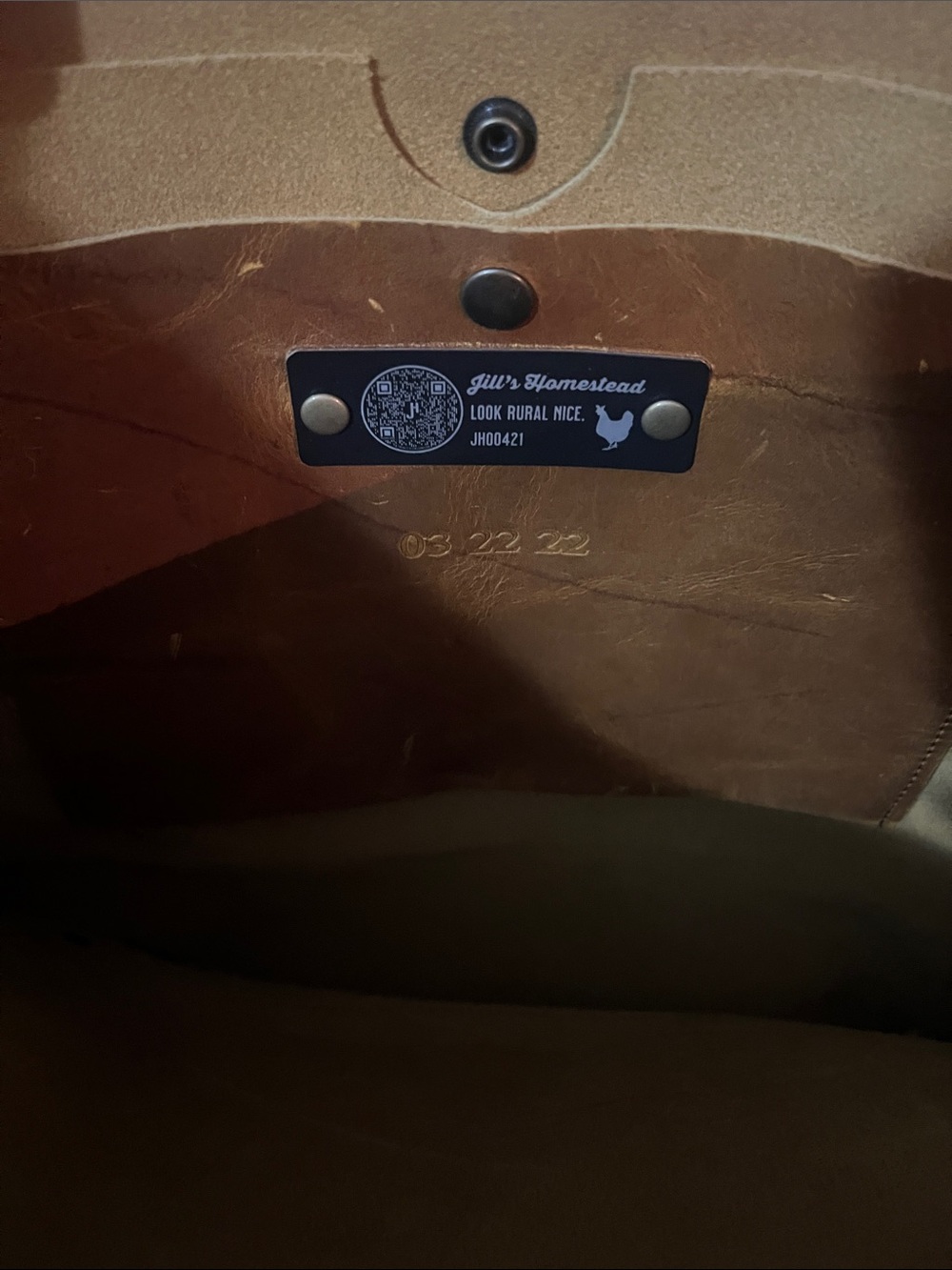 Jill’s Homestead Classic Brown Leather Tote with Black Straps - Picture 3 of 4